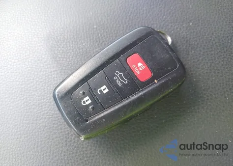 2022 Toyota Rav4 Xle z USA, uszkodzony, nr VIN 2T3W1RFV2NC210585